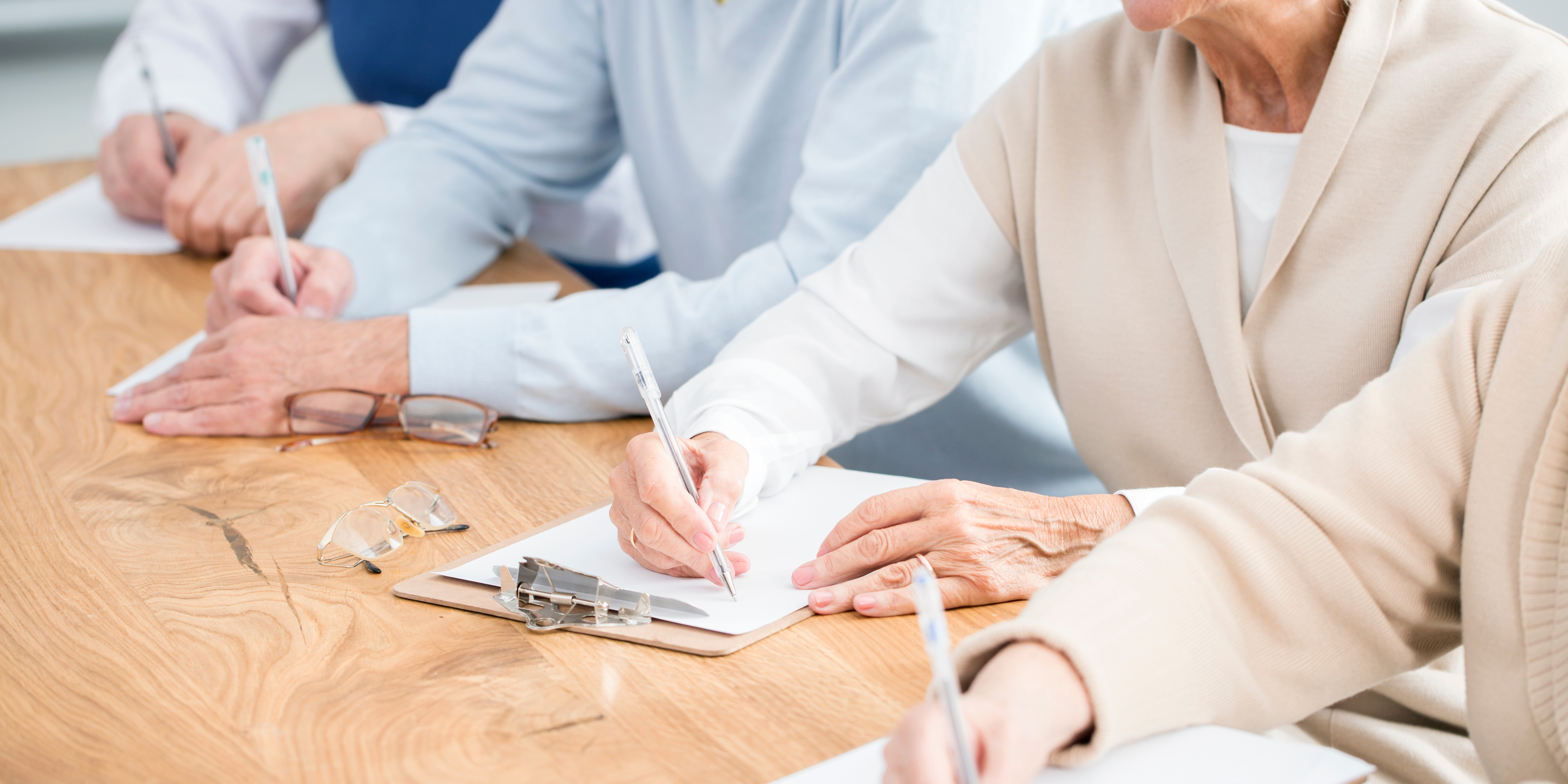 Re-entering the Workforce: Tailored Strategies for Mature Job Seekers